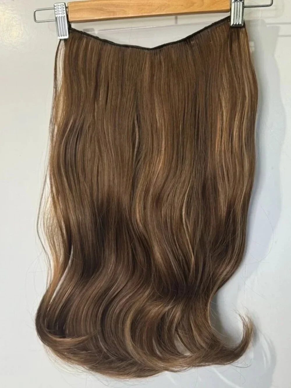Halo Wavy Hair Extensions Chesnut Brown with Medium Blonde Highlights 18 In